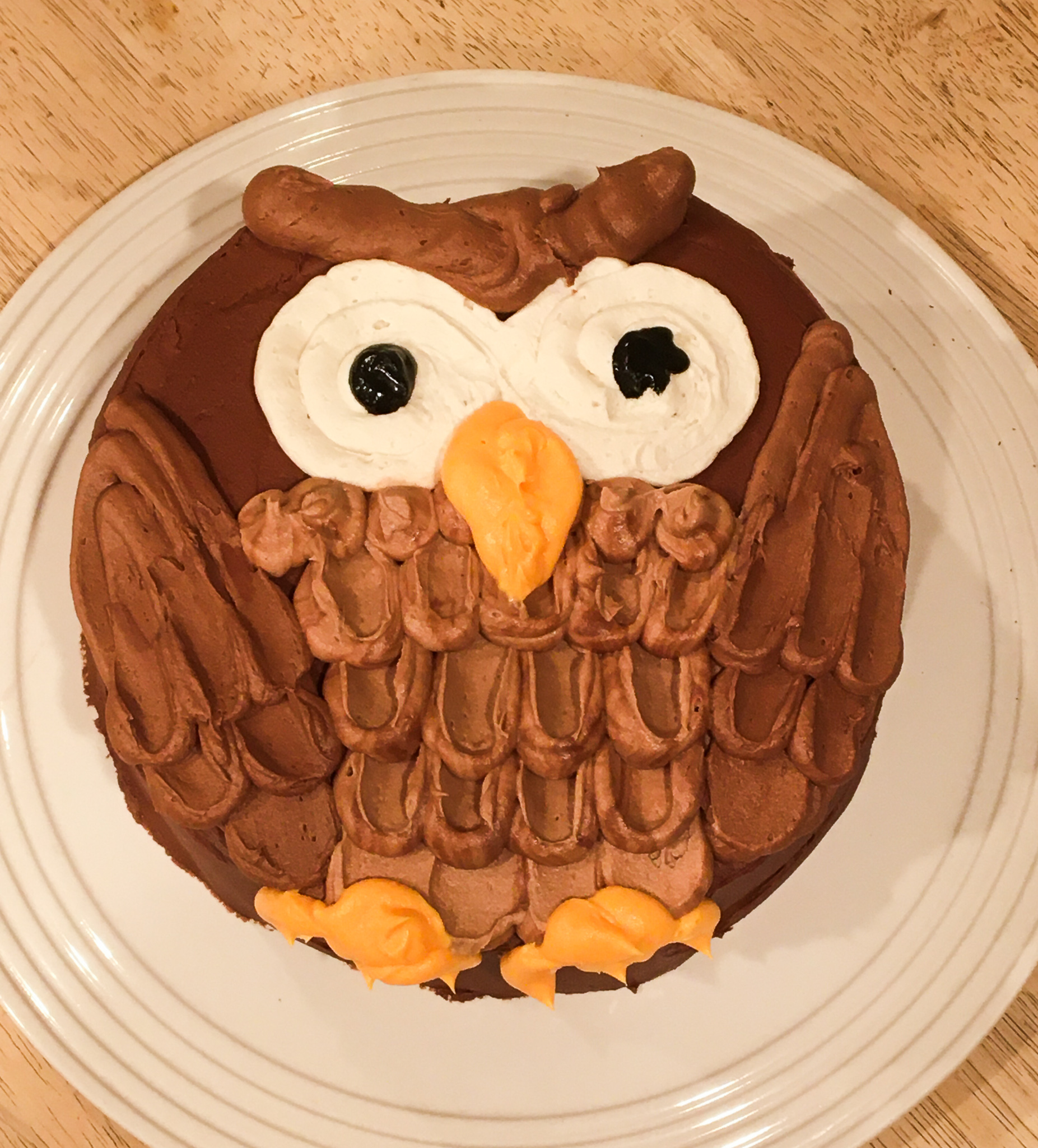 How we do birthdays: An Owl Theme | mamasbrush 

Every little details makes a birthday special, no matter how simple or intricate!

Chalkboards, owl cake, owl donuts, cricut decorations, owl fruit salad, and more made this birthday special!